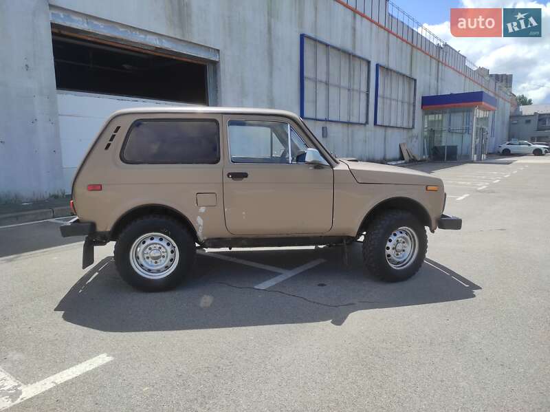 Внедорожник / Кроссовер ВАЗ / Lada 2121 Нива 1983 в Киеве