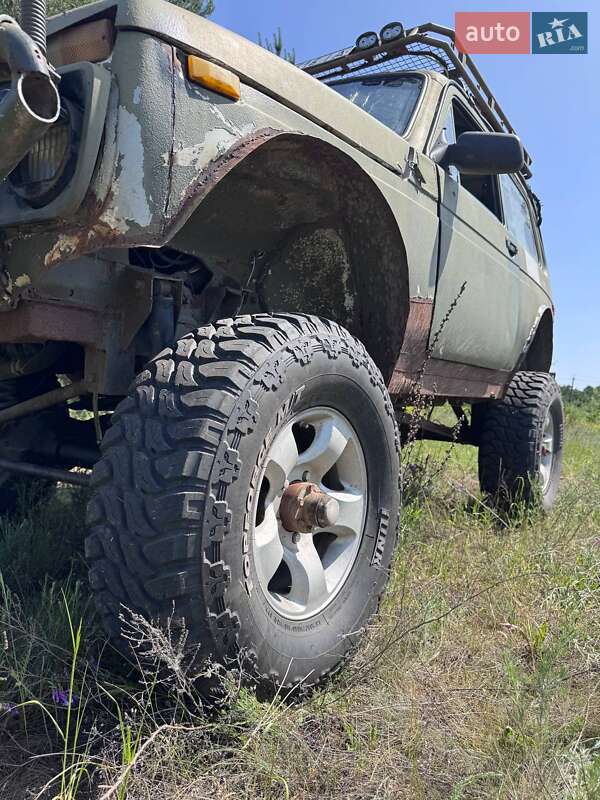 Внедорожник / Кроссовер ВАЗ / Lada 2121 Нива 1988 в Царичанке