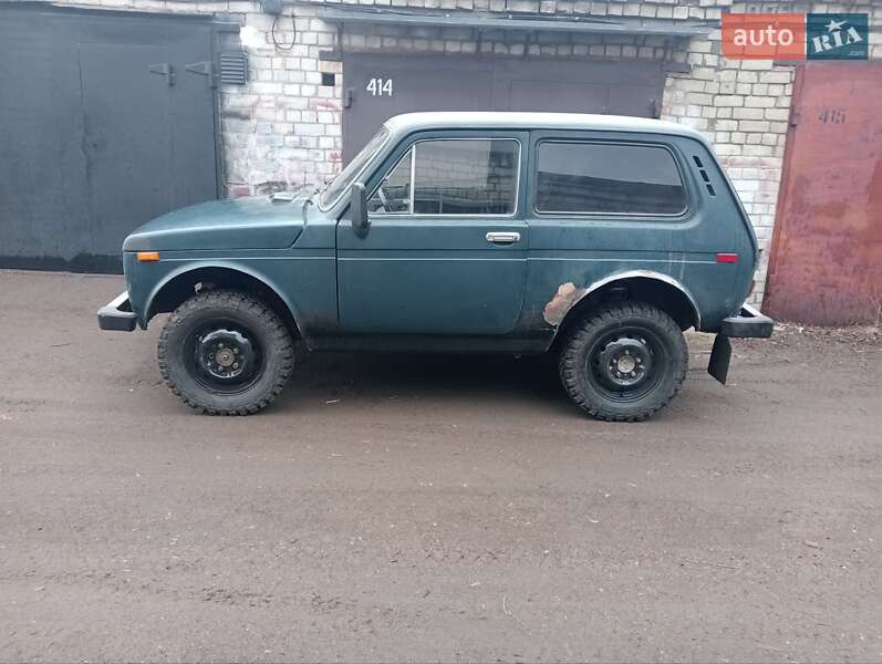 Внедорожник / Кроссовер ВАЗ / Lada 2121 Нива 1980 в Чернигове