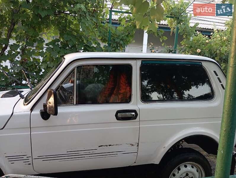 Внедорожник / Кроссовер ВАЗ / Lada 2121 Нива 1982 в Килии фото 13 Внедорожник / Кроссовер ВАЗ / Lada 2121 Нива 1982 в Килии