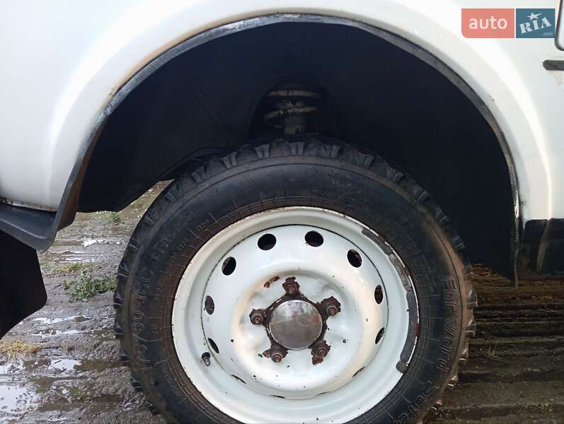 Внедорожник / Кроссовер ВАЗ / Lada 2121 Нива 1982 в Килии фото 15 Внедорожник / Кроссовер ВАЗ / Lada 2121 Нива 1982 в Килии