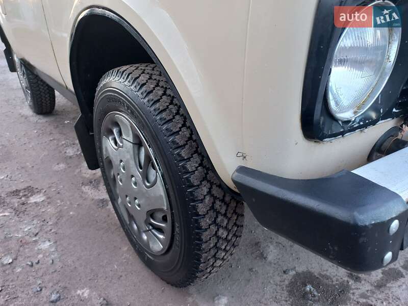 Позашляховик / Кросовер ВАЗ / Lada 2121 Нива 1982 в Тетієві