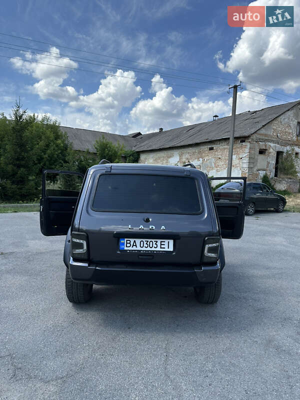 Позашляховик / Кросовер ВАЗ / Lada 2121 Нива 1989 в Києві