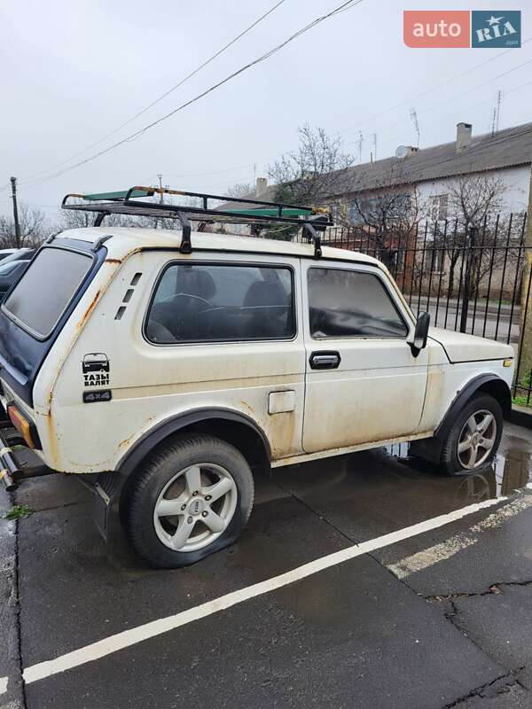 Внедорожник / Кроссовер ВАЗ / Lada 2121 Нива 1992 в Фонтанке фото 6 Внедорожник / Кроссовер ВАЗ / Lada 2121 Нива 1992 в Фонтанке