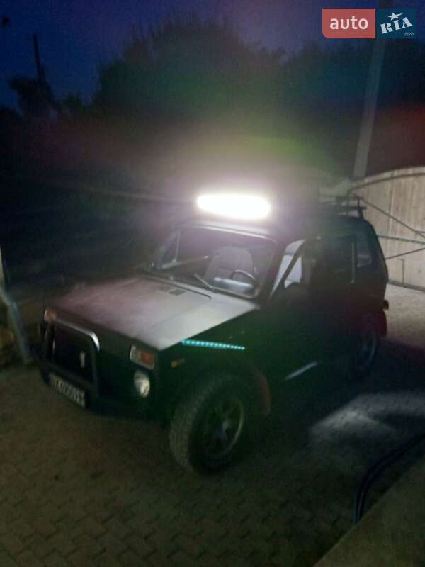 Позашляховик / Кросовер ВАЗ / Lada 2121 Нива 1988 в Кам'янець-Подільському