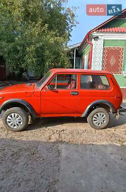 Внедорожник / Кроссовер ВАЗ 2121 Нива 1986 в Остроге