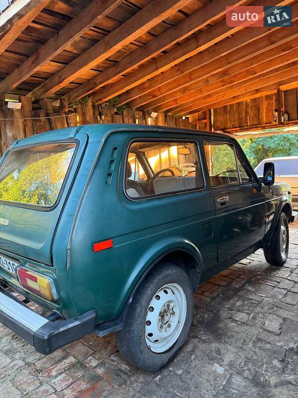 Внедорожник / Кроссовер ВАЗ / Lada 2121 Нива 1982 в Тростянце