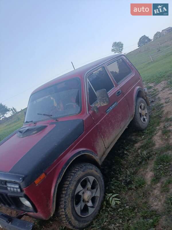 Внедорожник / Кроссовер ВАЗ / Lada 2121 Нива 1981 в Верховине фото 3 Внедорожник / Кроссовер ВАЗ / Lada 2121 Нива 1981 в Верховине