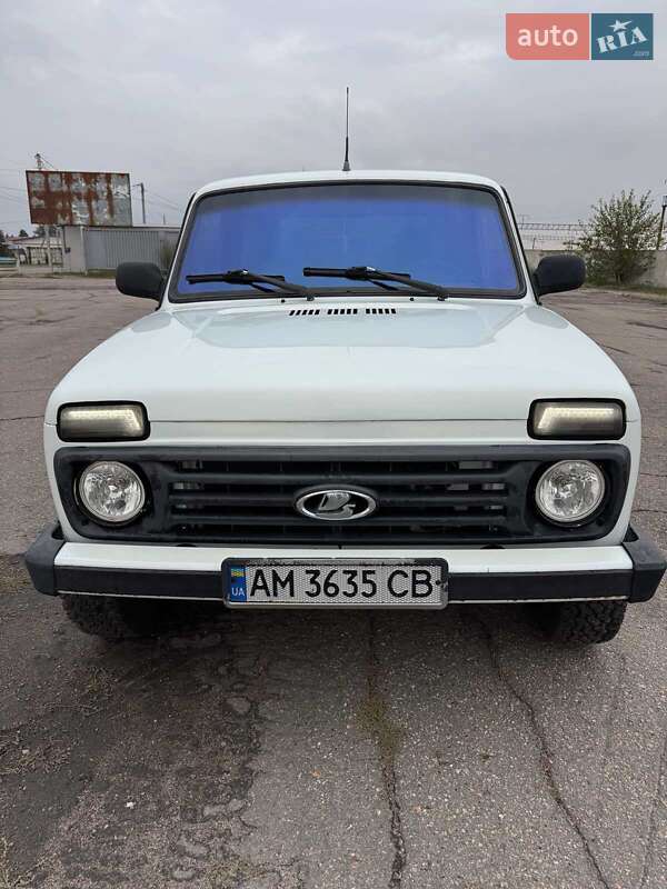 Позашляховик / Кросовер ВАЗ / Lada 2121 Нива 1989 в Попільні