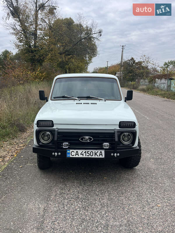 Позашляховик / Кросовер ВАЗ / Lada 2121 Нива 1989 в Черкасах