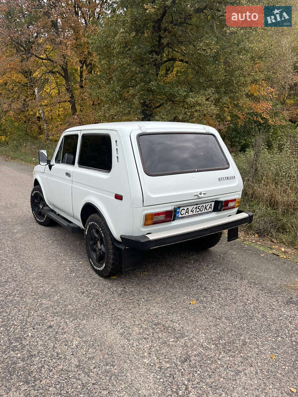 Позашляховик / Кросовер ВАЗ / Lada 2121 Нива 1989 в Черкасах
