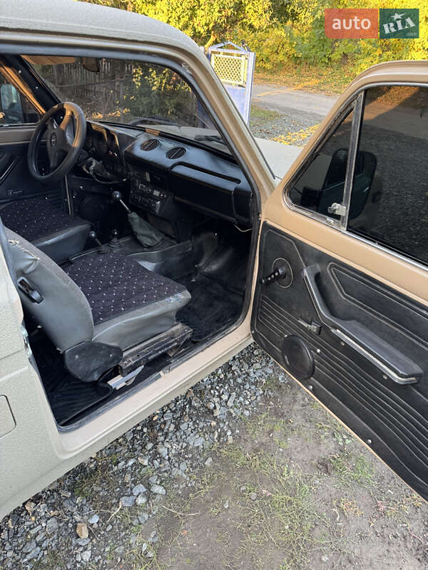 Позашляховик / Кросовер ВАЗ / Lada 2121 Нива 1985 в Новоархангельську фото 17 Позашляховик / Кросовер ВАЗ / Lada 2121 Нива 1985 в Новоархангельську