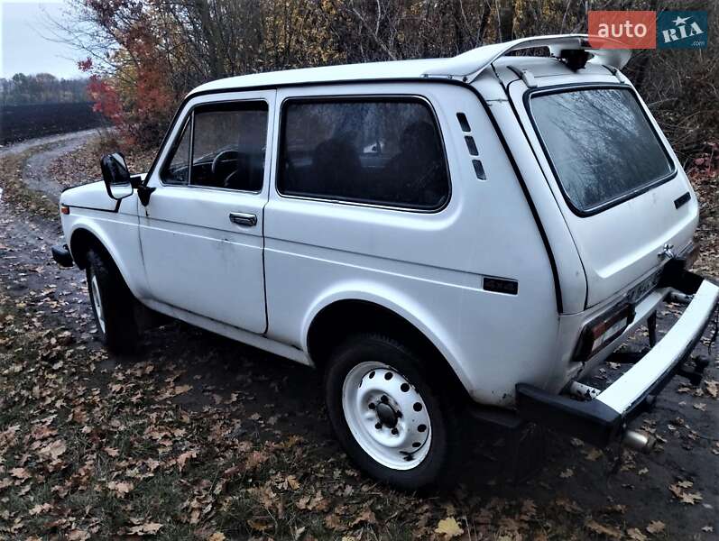 Внедорожник / Кроссовер ВАЗ / Lada 2121 Нива 1986 в Хороле