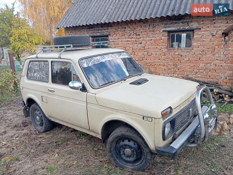 Внедорожник / Кроссовер ВАЗ / Lada 2121 Нива 1988 в Горохове фото 4 Внедорожник / Кроссовер ВАЗ / Lada 2121 Нива 1988 в Горохове