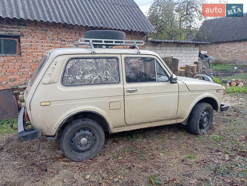 Внедорожник / Кроссовер ВАЗ / Lada 2121 Нива 1988 в Горохове фото 8 Внедорожник / Кроссовер ВАЗ / Lada 2121 Нива 1988 в Горохове
