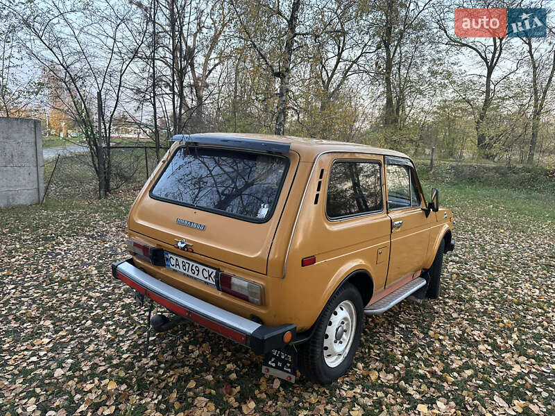 Внедорожник / Кроссовер ВАЗ / Lada 2121 Нива 1982 в Звенигородке