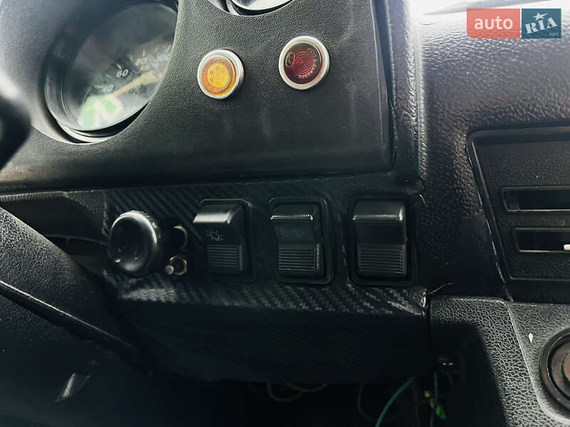 Позашляховик / Кросовер ВАЗ / Lada 2121 Нива 1981 в Харкові