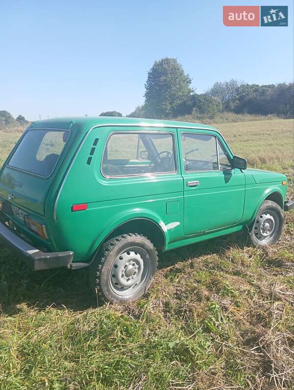 Позашляховик / Кросовер ВАЗ / Lada 2121 Нива 1981 в Нововолинську