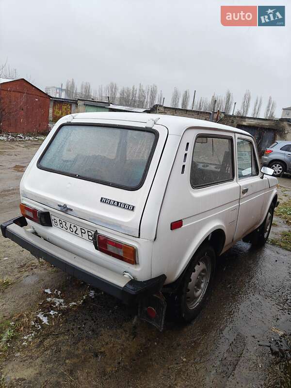 Внедорожник / Кроссовер ВАЗ / Lada 2121 Нива 1988 в Вараше