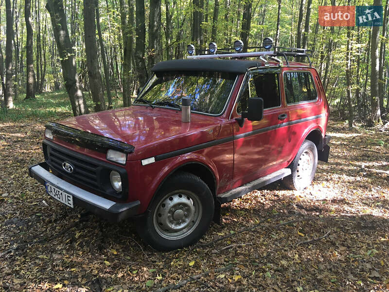 Позашляховик / Кросовер ВАЗ / Lada 2121 Нива 1990 в Черкасах