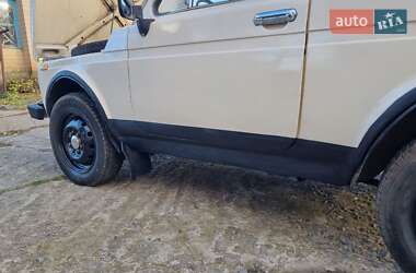 Внедорожник / Кроссовер ВАЗ / Lada 2121 Нива 1987 в Каневе