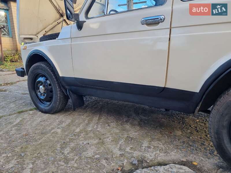 Внедорожник / Кроссовер ВАЗ / Lada 2121 Нива 1987 в Каневе