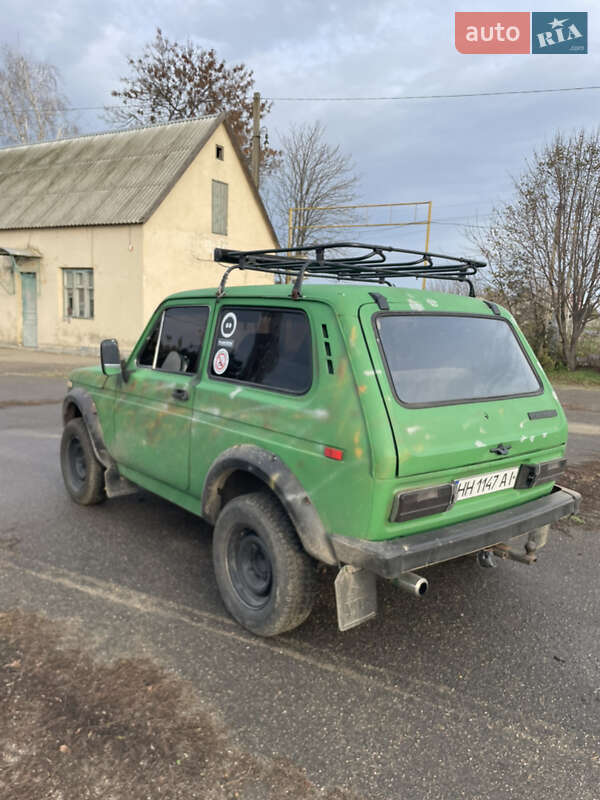 Позашляховик / Кросовер ВАЗ / Lada 2121 Нива 1992 в Овідіополі