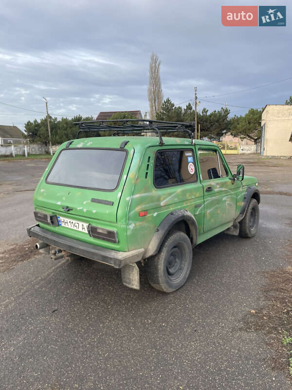 Позашляховик / Кросовер ВАЗ / Lada 2121 Нива 1992 в Овідіополі