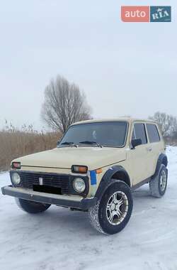 Внедорожник / Кроссовер ВАЗ 2121 Нива 1985 в Ромнах