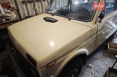 Внедорожник / Кроссовер ВАЗ 2121 Нива 1987 в Житомире