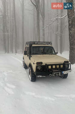 Позашляховик / Кросовер ВАЗ 2121 Нива 1989 в Сваляві