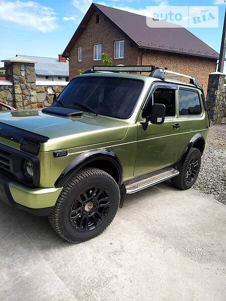 Позашляховик / Кросовер ВАЗ / Lada 21213 Niva 1998 в Мостиській