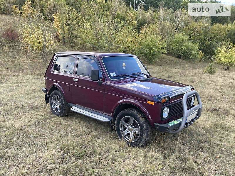 Внедорожник / Кроссовер ВАЗ / Lada 21213 Niva 2003 в Чечельнике