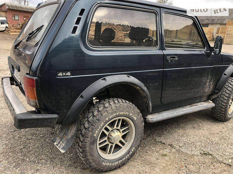 Внедорожник / Кроссовер ВАЗ / Lada 21213 Niva 2002 в Шумске