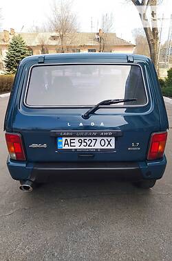Позашляховик / Кросовер ВАЗ / Lada 21213 Niva 2001 в Кам'янському