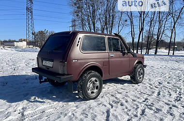Внедорожник / Кроссовер ВАЗ / Lada 21213 Niva 1993 в Харькове