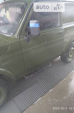 Внедорожник / Кроссовер ВАЗ 21213 Niva 2005 в 