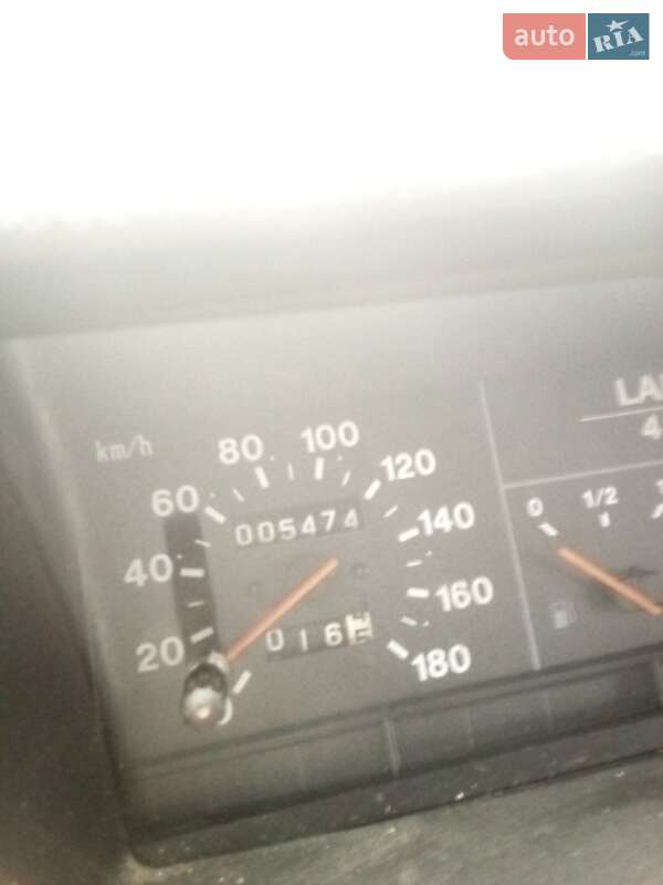 Позашляховик / Кросовер ВАЗ / Lada 21213 Niva 1999 в Зіньківі