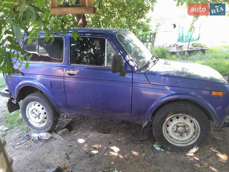 Внедорожник / Кроссовер ВАЗ / Lada 21213 Niva 1990 в Талалаевке