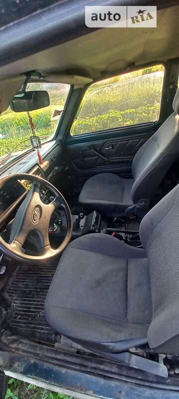Внедорожник / Кроссовер ВАЗ / Lada 21213 Niva 2003 в Львове фото 10 Внедорожник / Кроссовер ВАЗ / Lada 21213 Niva 2003 в Львове