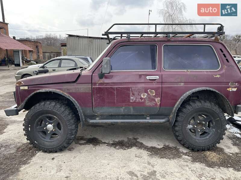Внедорожник / Кроссовер ВАЗ / Lada 21213 Niva 2000 в Харькове
