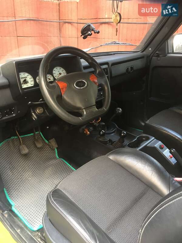 Внедорожник / Кроссовер ВАЗ / Lada 21213 Niva 1998 в Киеве