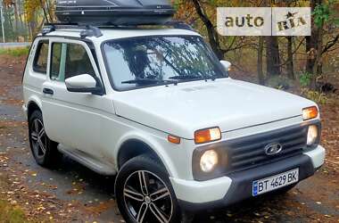 Позашляховик / Кросовер ВАЗ / Lada 21213 Niva 1996 в Києві