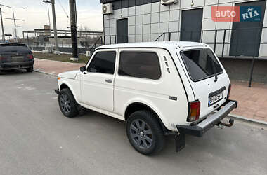 Позашляховик / Кросовер ВАЗ / Lada 21213 Niva 2001 в Василькові