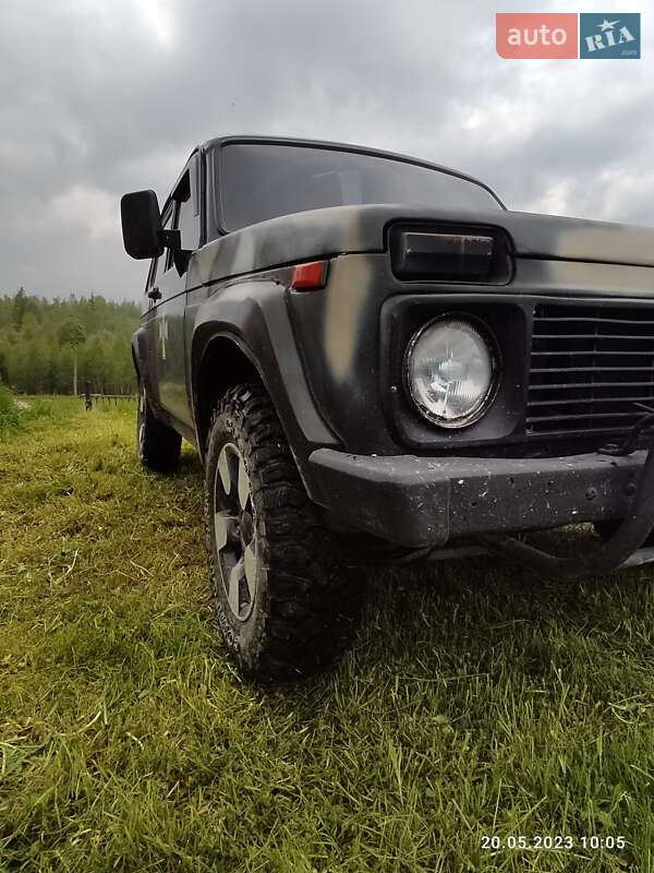 Внедорожник / Кроссовер ВАЗ / Lada 21213 Niva 2005 в Надворной
