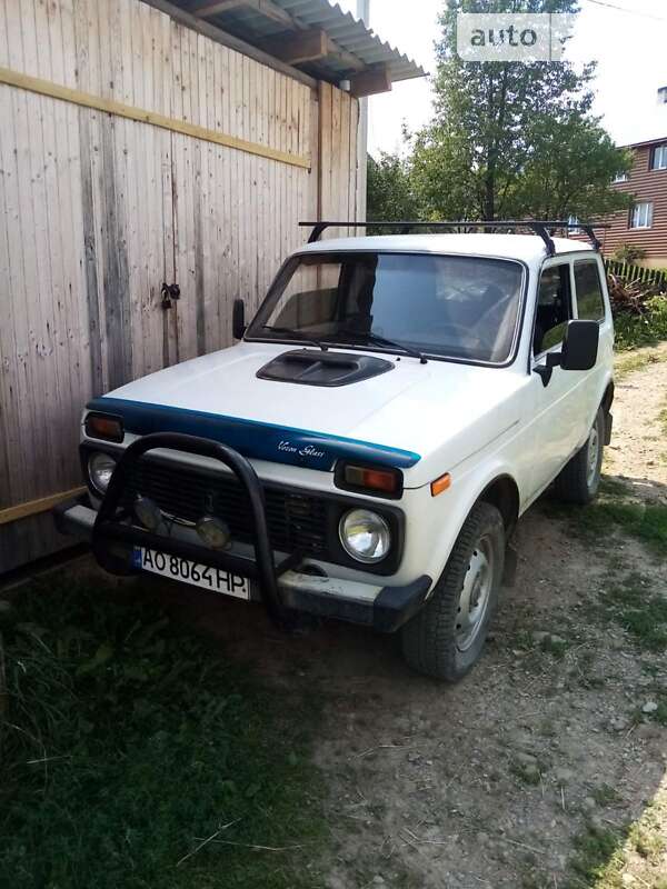 Внедорожник / Кроссовер ВАЗ / Lada 21213 Niva 2003 в Ужгороде