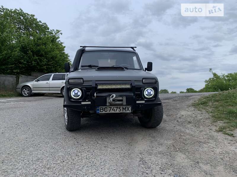 Внедорожник / Кроссовер ВАЗ / Lada 21213 Niva 1996 в Стрые