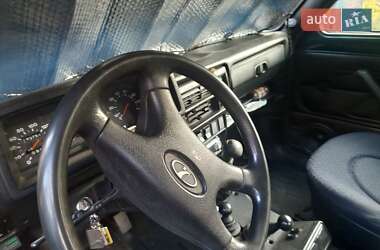 Внедорожник / Кроссовер ВАЗ 21213 Niva 2002 в 