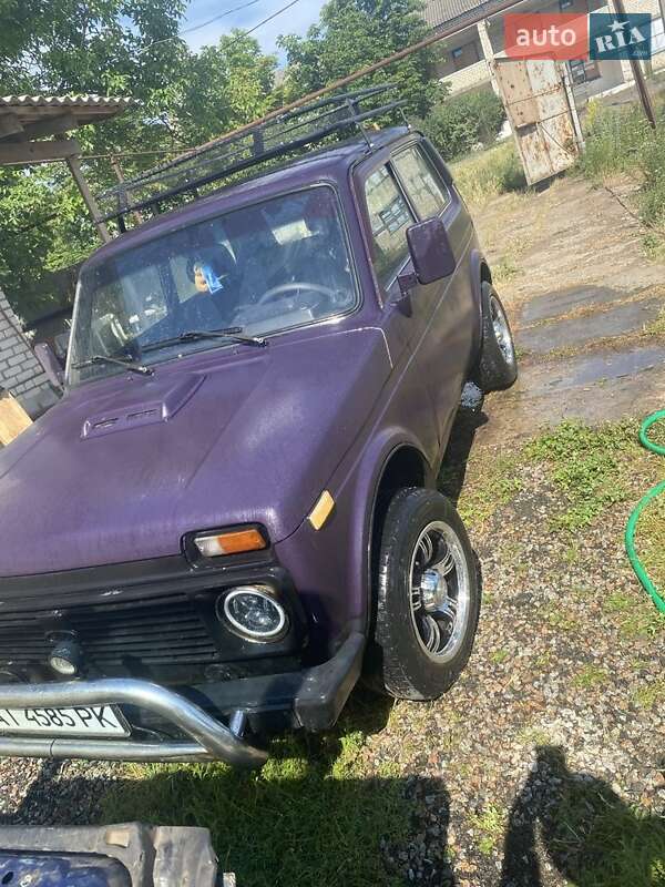 Внедорожник / Кроссовер ВАЗ 21213 Niva 2002 в 