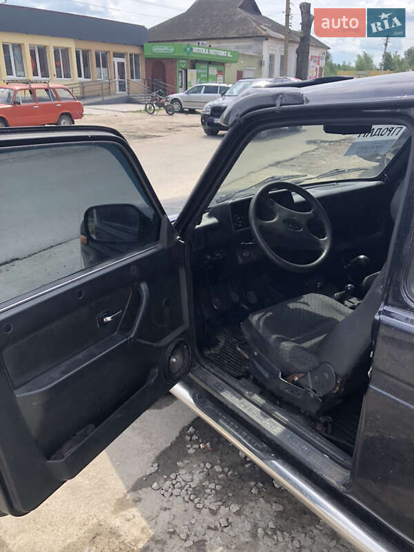 Внедорожник / Кроссовер ВАЗ / Lada 21213 Niva 1997 в Андреевке